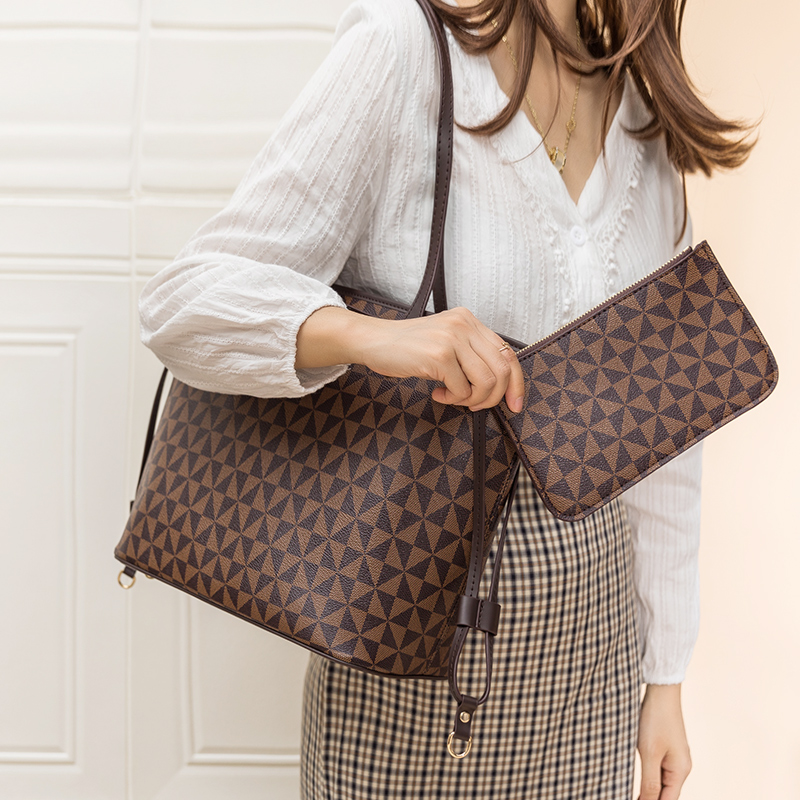 Luksusowa torba typu tote na r – Luxury Bags That Are Vegan recenzja i cena