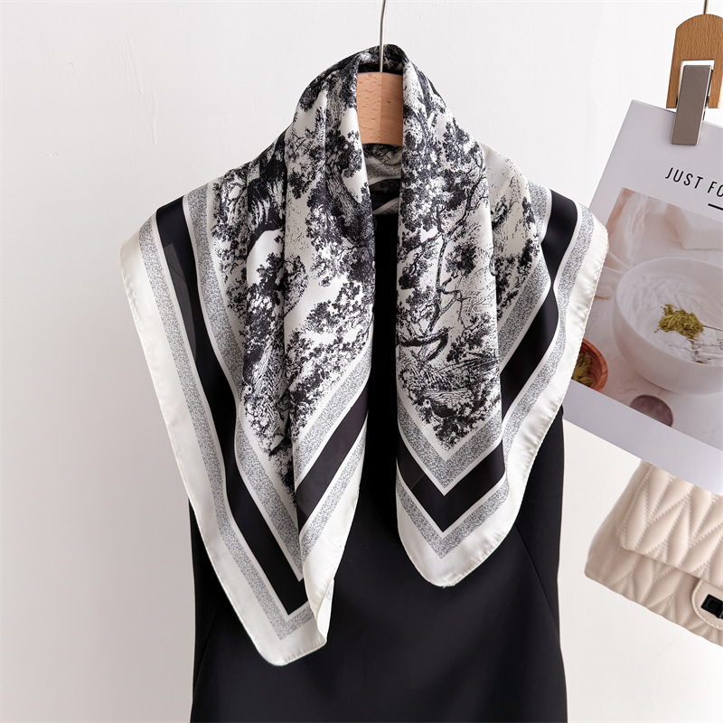 Luksusowe szaliki z nadrukiem  – Luxury Bags In China Wholesale recenzja i cena