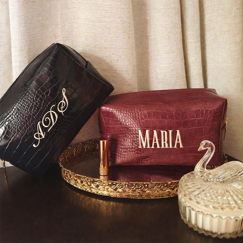 Haftowana kosmetyczka Croc, pe – Luxury Bags That Are Vegan recenzja i cena