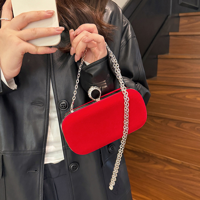 Czarna aksamitna torebka damsk – Luxury Bags Vip recenzja i cena